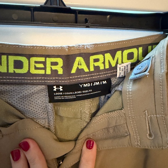 Youth Medium NWOT Under Armour pants - Picture 2 of 5